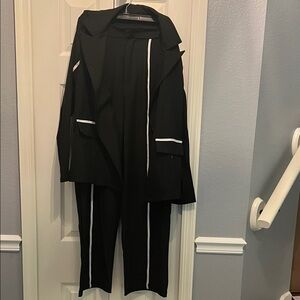 Chic Black and White Women's Pantsuit